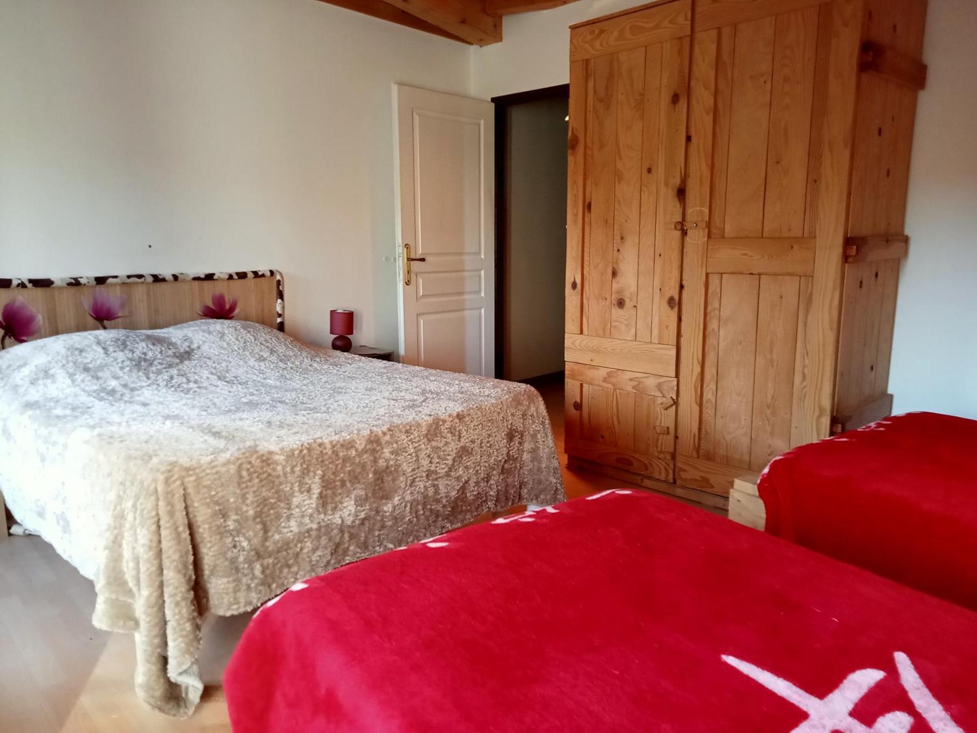 Maison Mouilhade Hébergement de vacances Chaspuzac